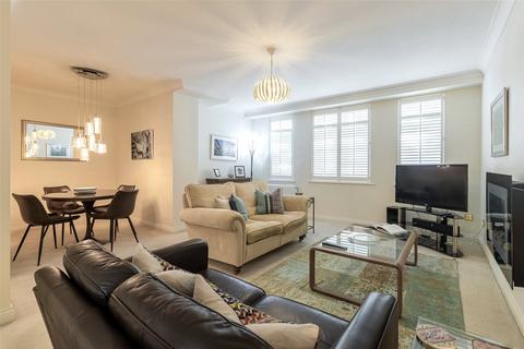 2 bedroom apartment for sale, Pemberton Row, Near Fleet Street EC4A