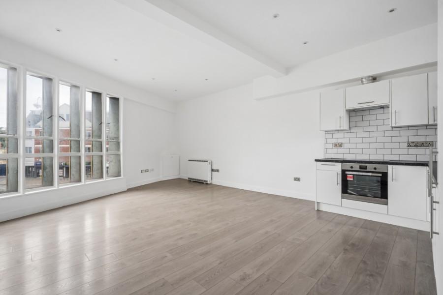 House in Pinner - View 2