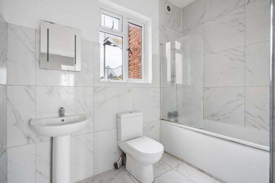 House in Pinner - View 4