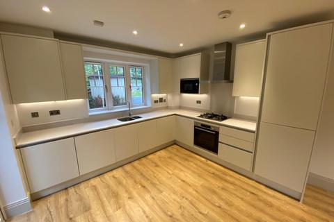 2 bedroom flat to rent, The Heights, Cumnor Hill, Oxford