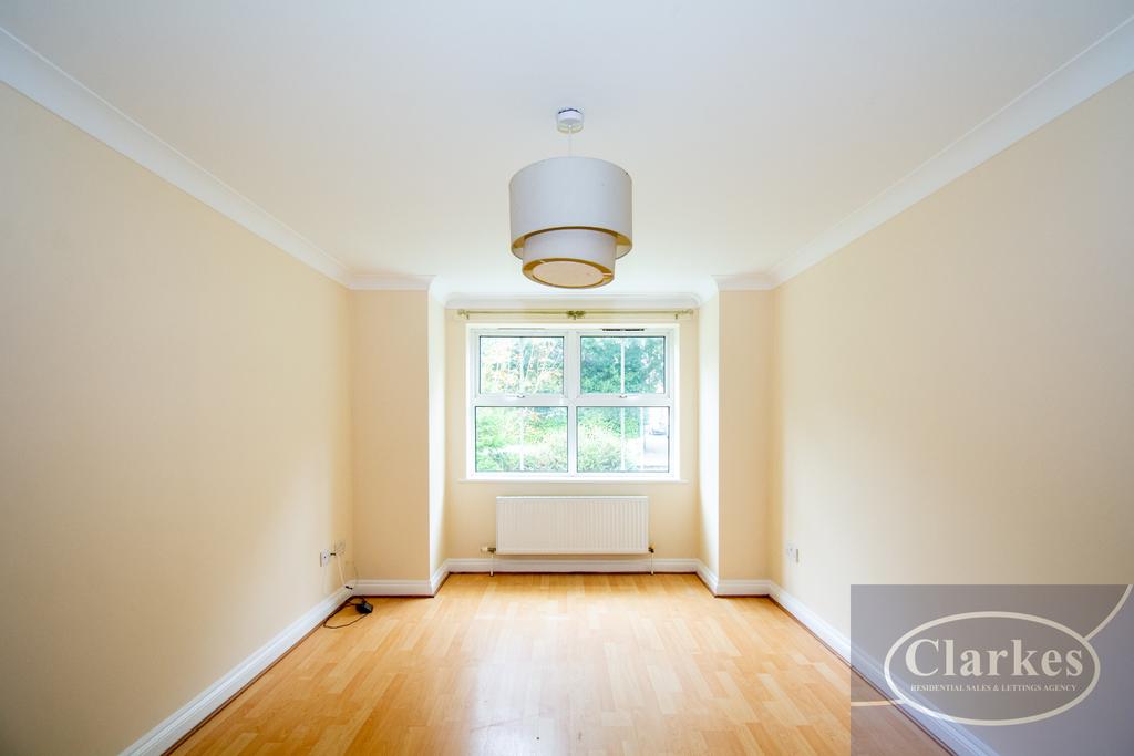 Apartment in Bournemouth - View 3
