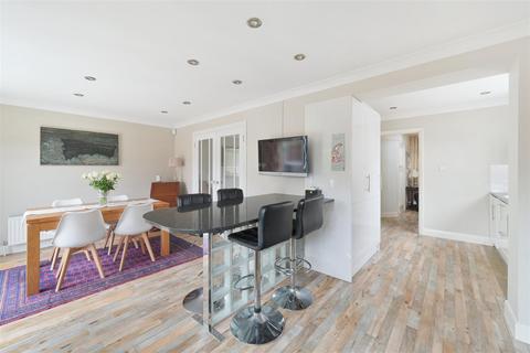 undefined, Roundwood Way, Banstead