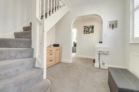 3 bedroom chalet for sale, Blenheim Chase, Leigh-on-Sea SS9