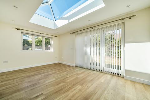 3 bedroom link detached house for sale, Yeoman Court, Wokingham RG40