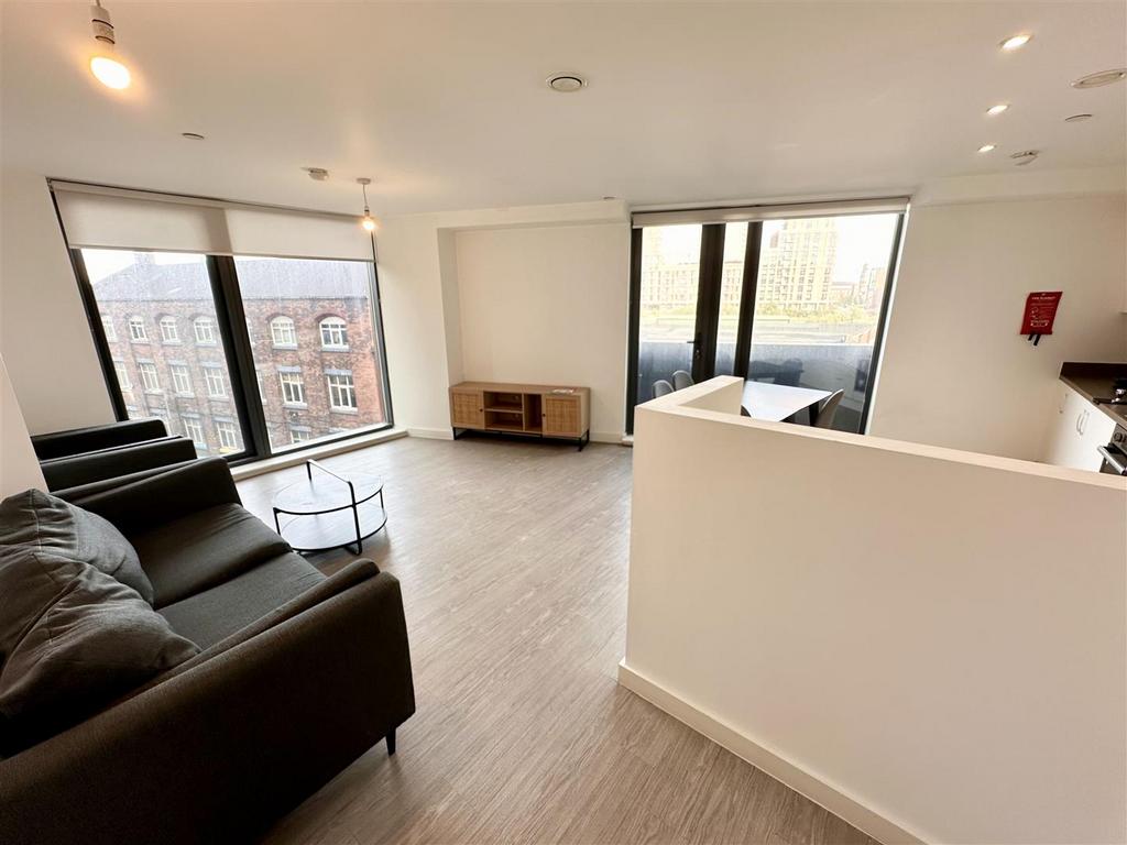 Apartment in Salford - View 2