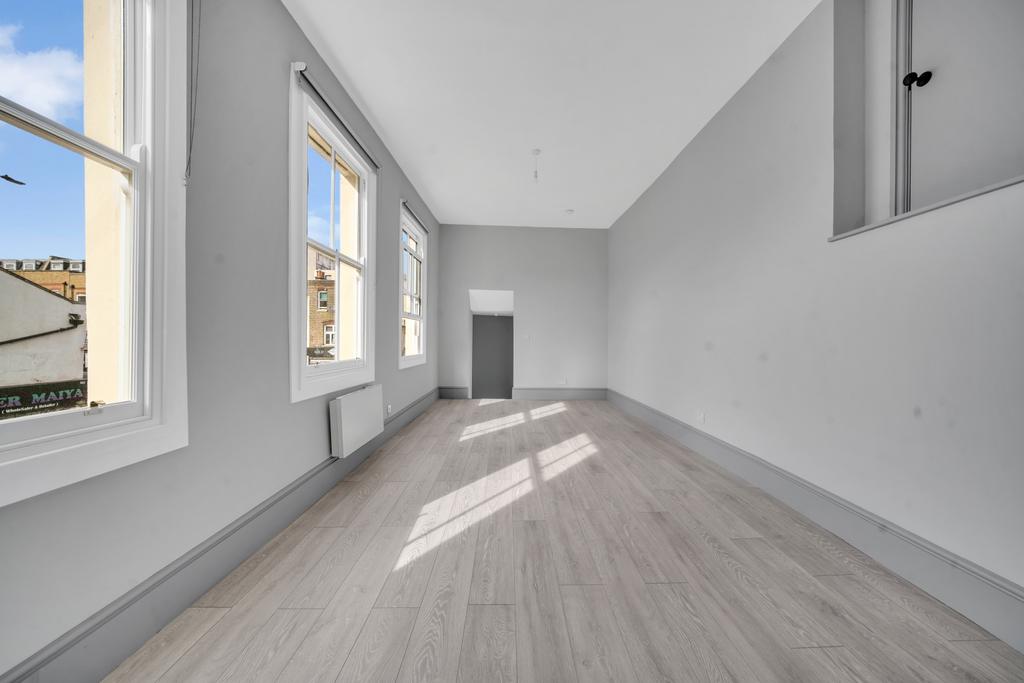 Apartment in London - View 4