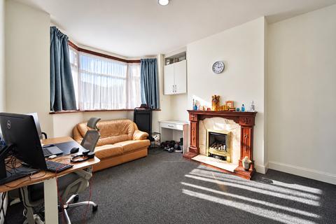 3 bedroom terraced house for sale, Shrewsbury Road, Forest Gate, London, E7