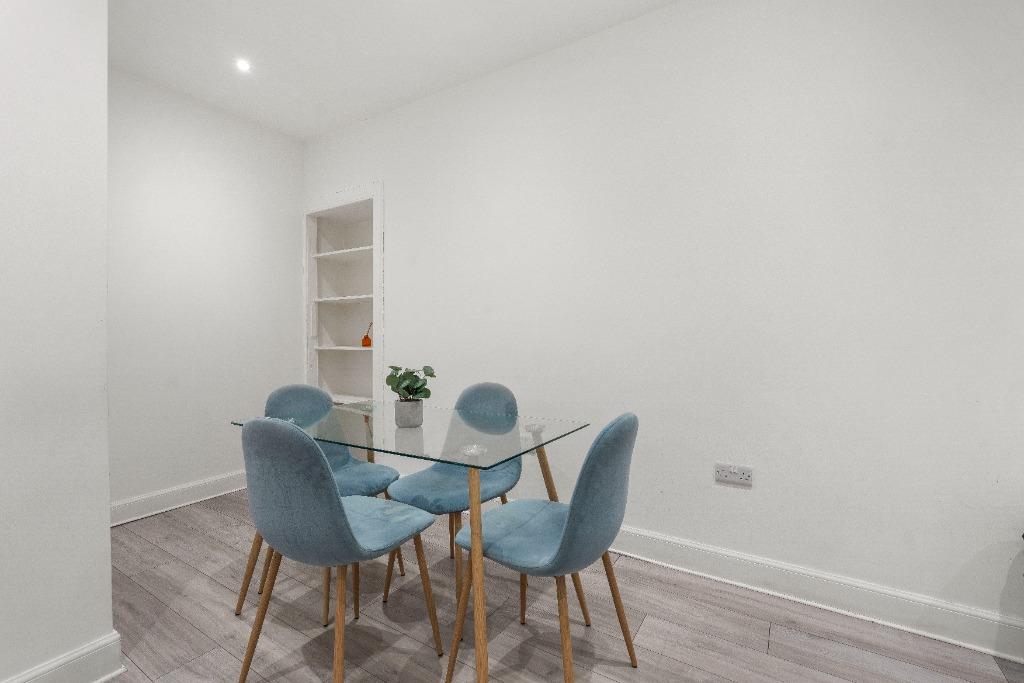 Apartment in Edinburgh - View 4