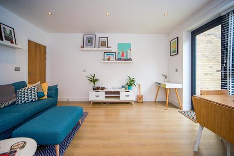 1 bedroom flat to rent, Parade Gardens, London, E4