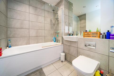 1 bedroom flat to rent, Parade Gardens, London, E4