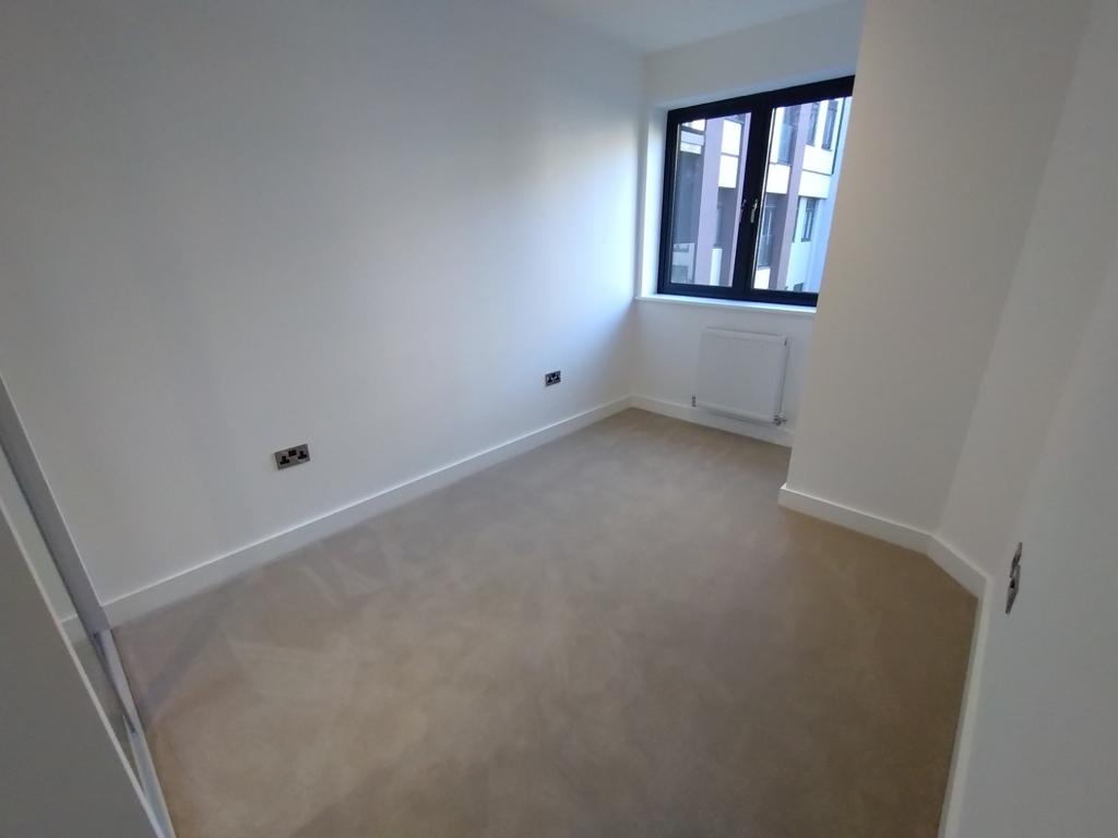 Apartment in Solihull - View 5