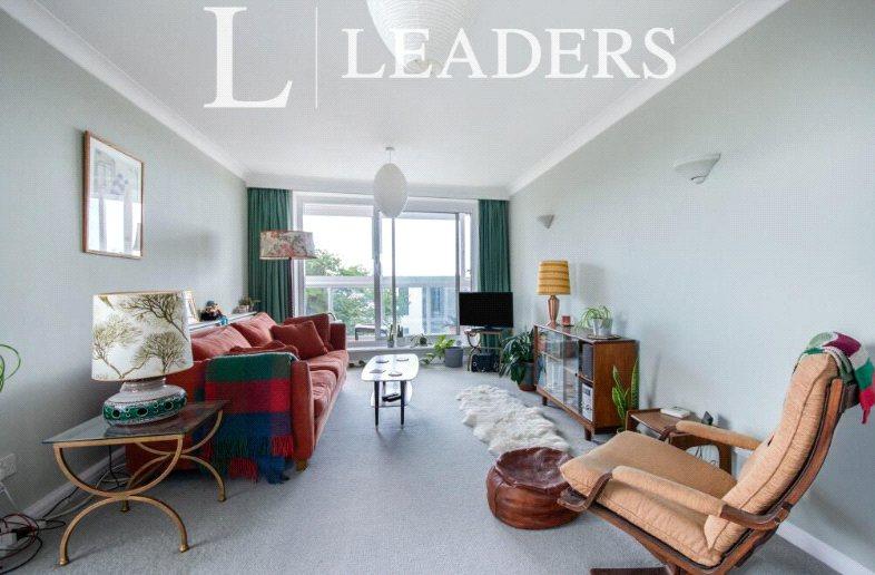 Apartment in Bournemouth - More
