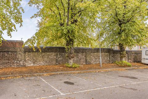 1 bedroom flat for sale, St. Marys Road, Portsmouth PO3