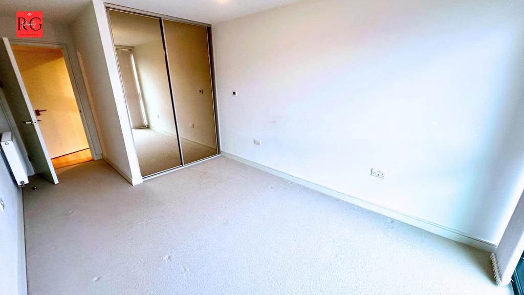 Apartment in Bristol - View 2