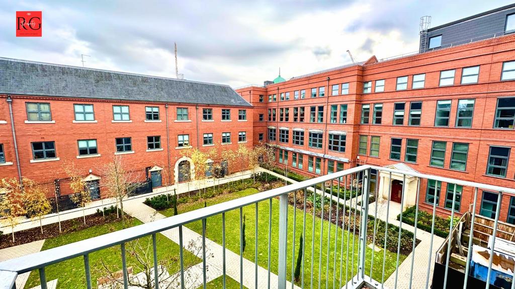 Apartment in Bristol - View 3