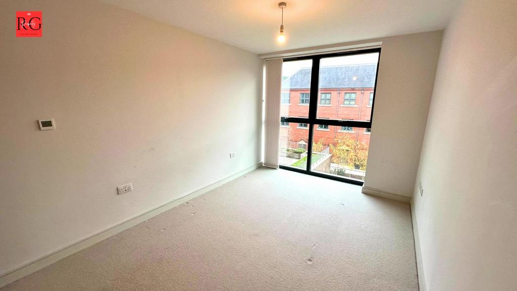 Apartment in Bristol - View 5