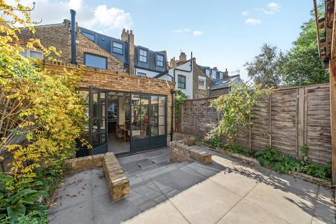 3 bedroom terraced house for sale, Ferndale Road, Brixton, London, SW9