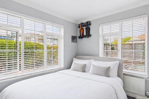1 bedroom apartment for sale, Kenilworth Road, Ashford, Surrey, TW15