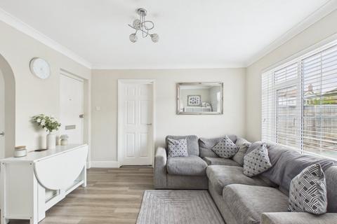1 bedroom apartment for sale, Kenilworth Road, Ashford, Surrey, TW15