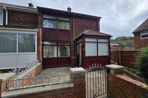 2 bedroom mews for sale, Croftgates Road, Manchester M24