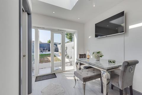 2 bedroom terraced house for sale, Lyndon Avenue, Sidcup, DA15