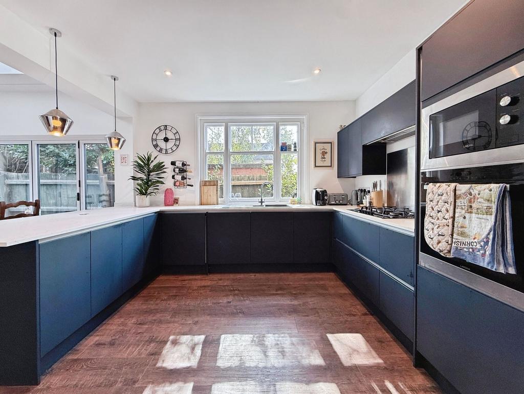 House in Leicester - View 5