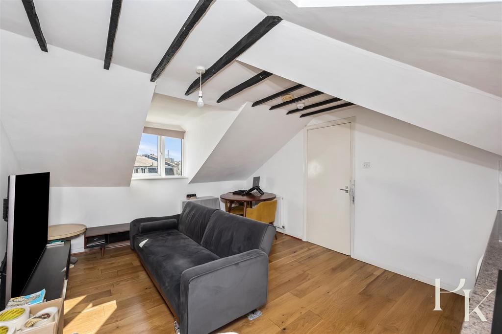 Apartment in Brighton - View 5