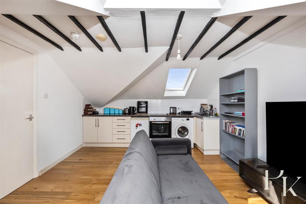Apartment in Brighton - More