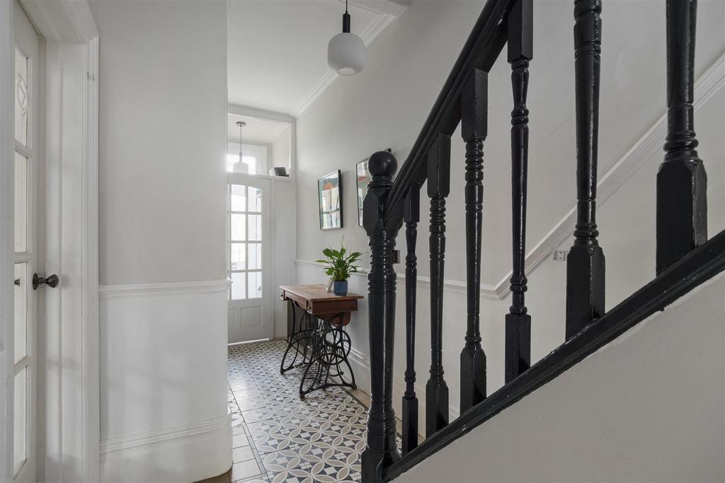 House in Endcliffe Park - View 3