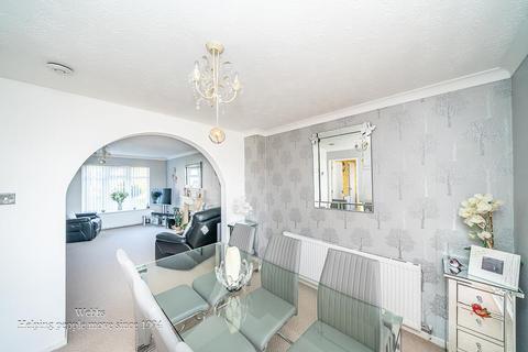 4 bedroom detached house for sale, Bond Way, Cannock WS12
