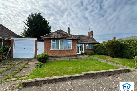 2 bedroom bungalow for sale, Hemington Road, Leicester LE5