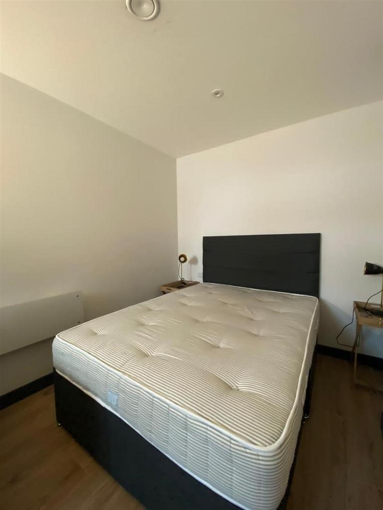 Apartment in Liverpool - View 3