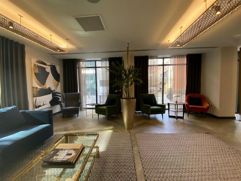 Apartment in Liverpool - More