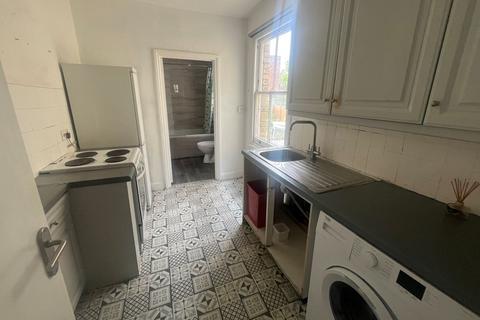 undefined, Oakleigh Road North, London N20