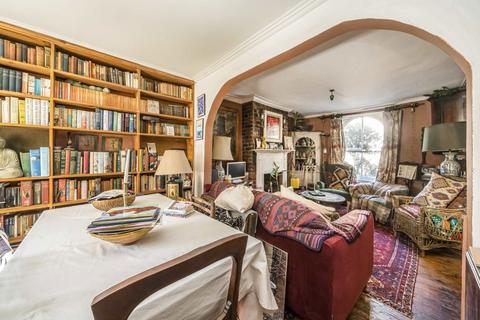 2 bedroom end of terrace house for sale, Leighton Road, London NW5