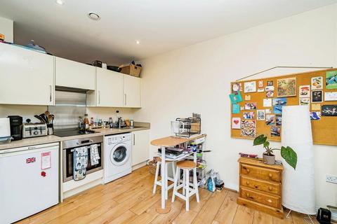1 bedroom flat for sale, The Backs, Chesham, HP5