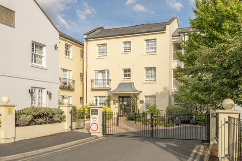 1 bedroom apartment for sale, Commercial Street, Cheltenham, Gloucestershire