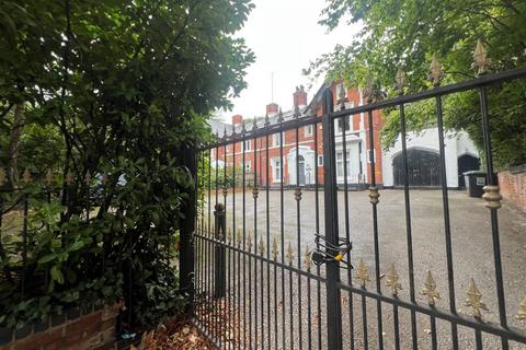 7 bedroom semi-detached house for sale, Phyllis House, 229 Bristol Road, Birmingham, B5 7UB