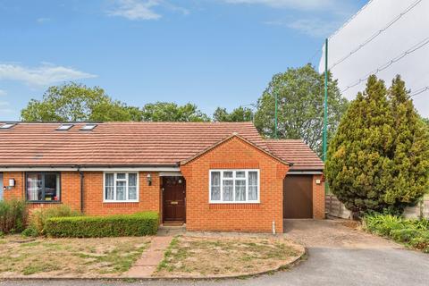 2 bedroom semi-detached bungalow for sale, Fernhill Close, Tiddington, Thame