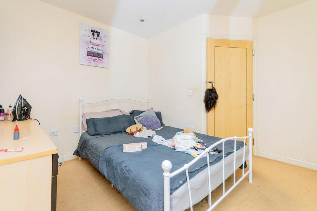 Apartment in Manchester - More