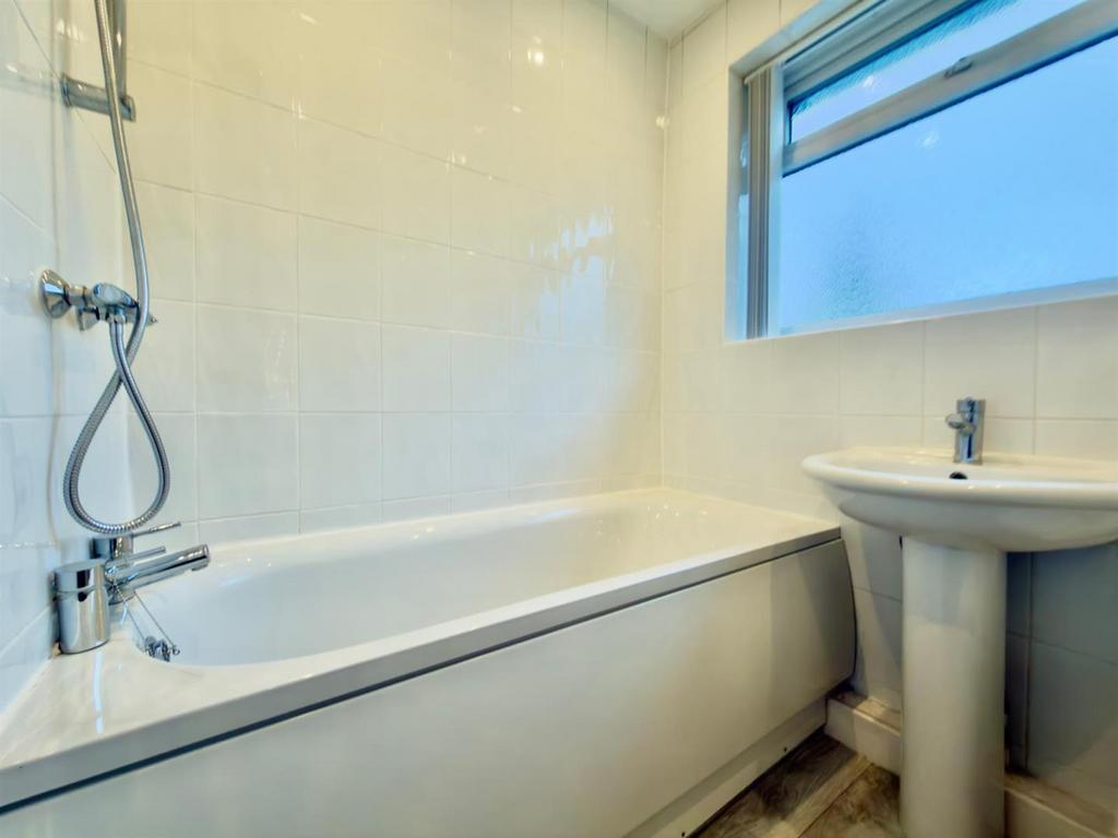 Apartment in Leeds - More