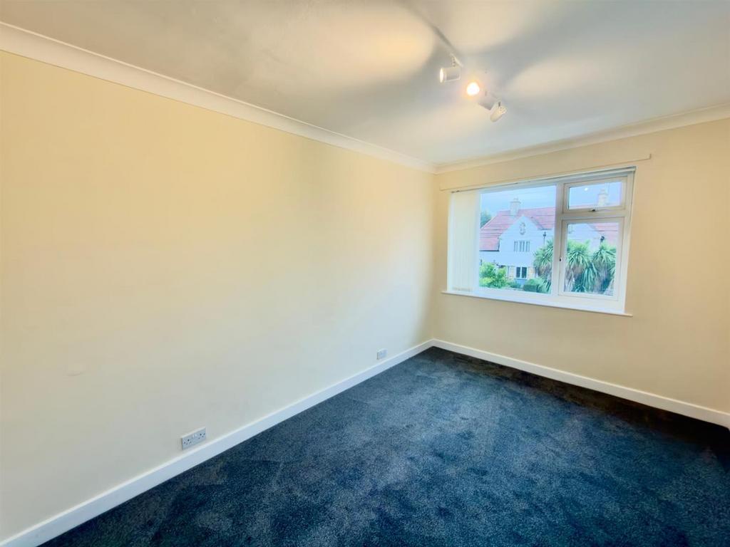 Apartment in Leeds - View 3