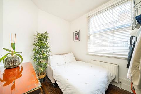 3 bedroom maisonette for sale, Valetta Road, London W3