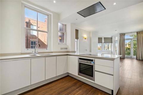 3 bedroom flat to rent, Riverview Gardens, London SW13