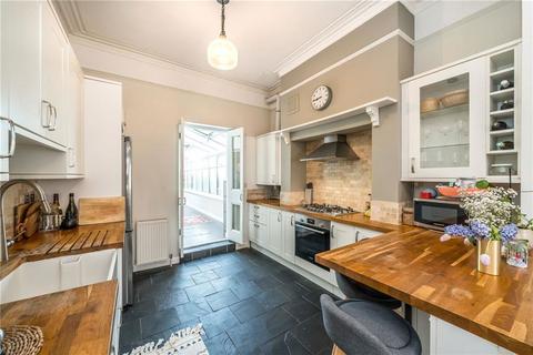 1 bedroom flat for sale, Dalyell Road, London SW9