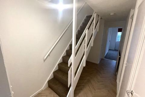3 bedroom terraced house to rent, Howland, Orton Goldhay, Peterborough