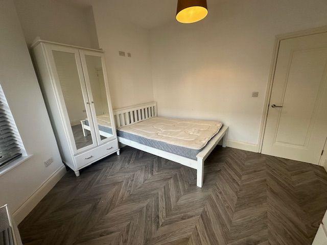 Apartment in Cardiff - View 3