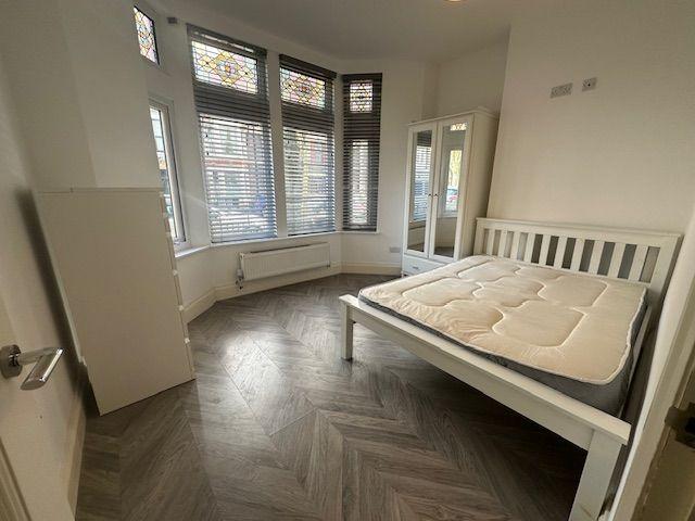 Apartment in Cardiff - View 4