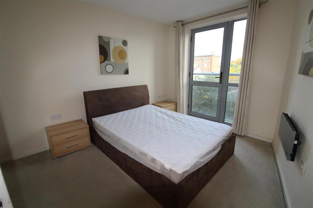 Apartment in West Yorkshire - View 5