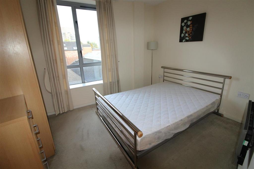 Apartment in West Yorkshire - More